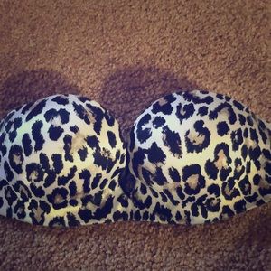 Strapless Victoria’s Secret bra